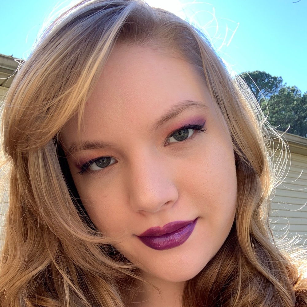 Meet your Posher, Molly